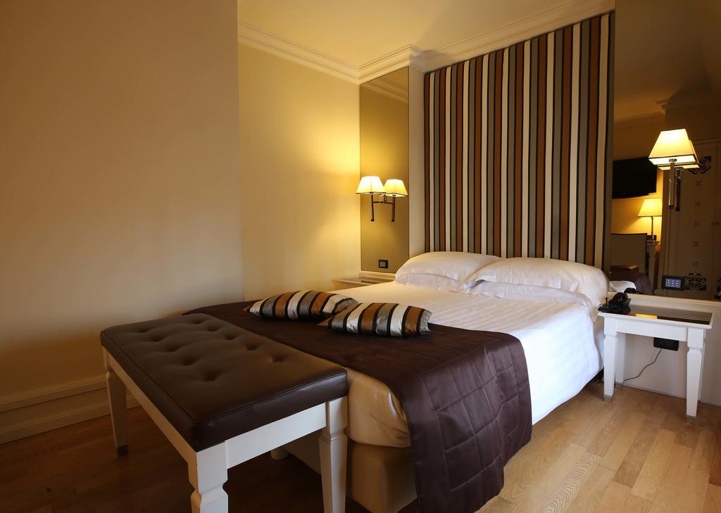 Hotel Milano&SPA***S Verona Esterno foto